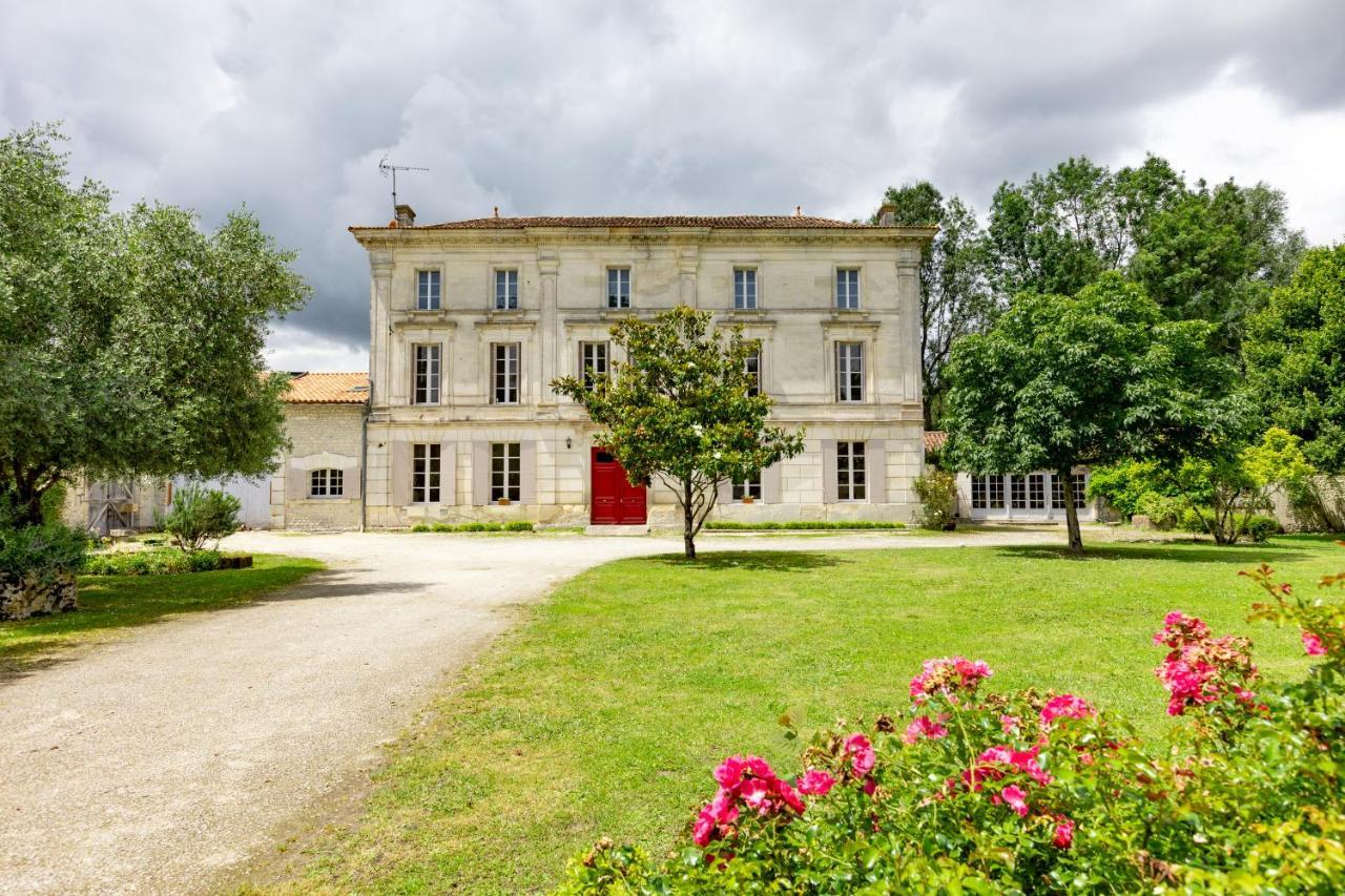 Domaine De Pladuc Bed & Breakfast Lachaise Exterior photo